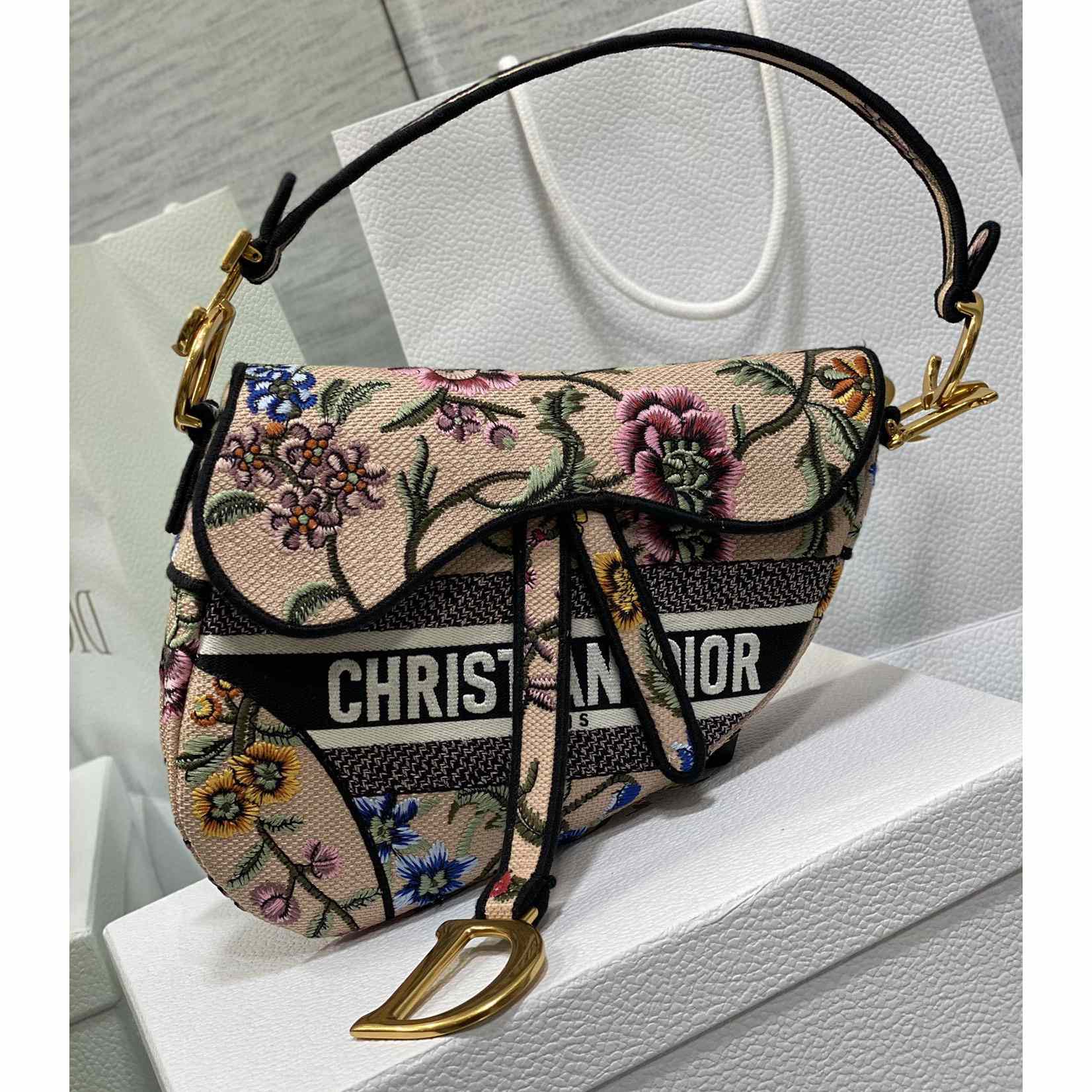 Dior Saddle Bag  - FashionPlug