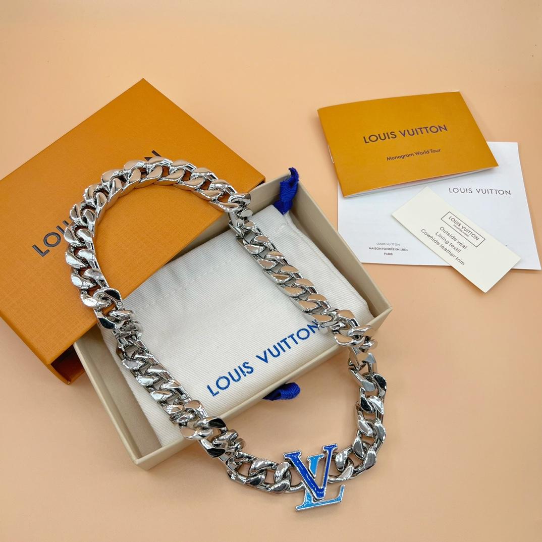 Louis Vuitton LV Chain Necklace    M00907 - FashionPlug