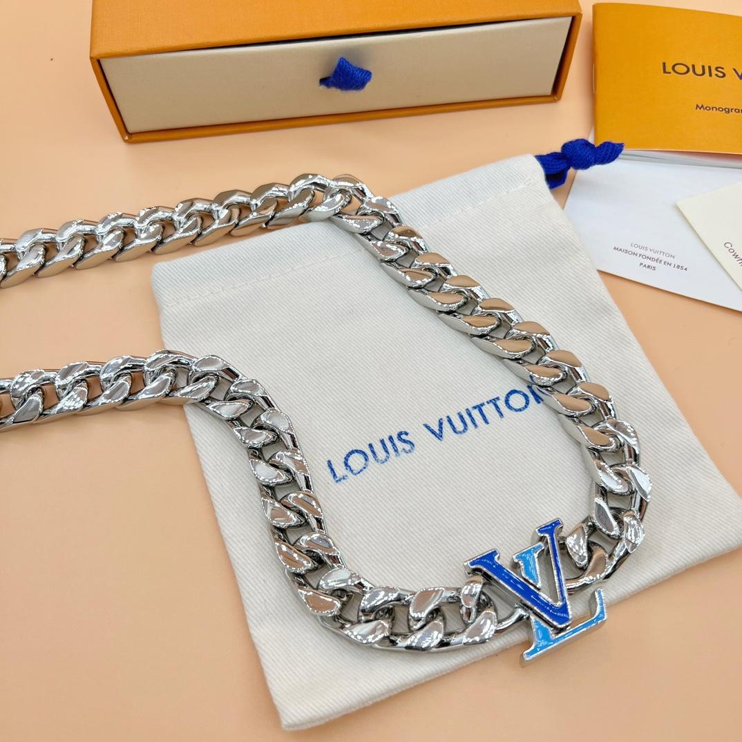 Louis Vuitton LV Chain Necklace    M00907 - FashionPlug