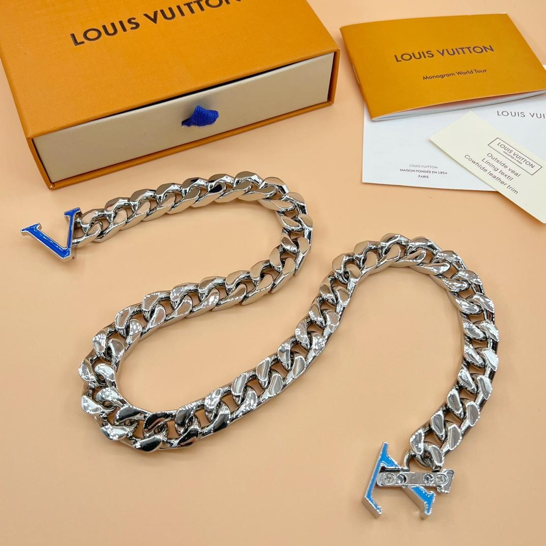 Louis Vuitton LV Chain Necklace    M00907 - FashionPlug