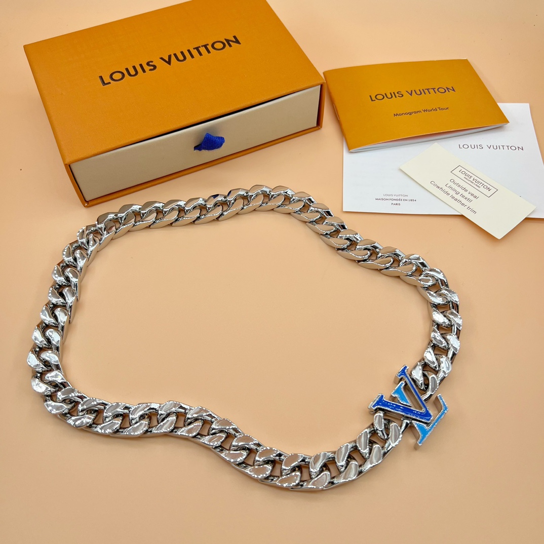 Louis Vuitton LV Chain Necklace    M00907 - FashionPlug