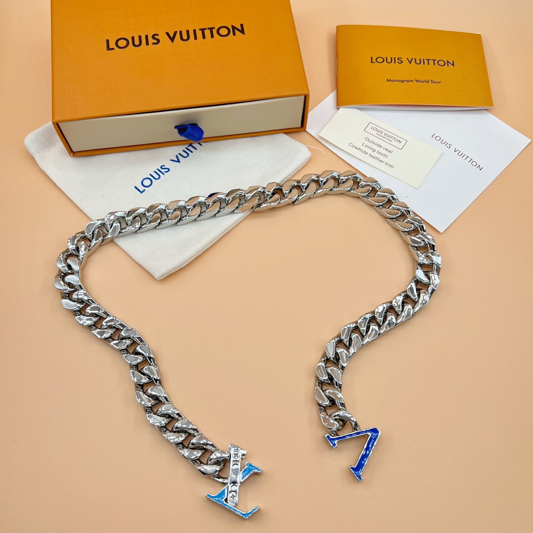 Louis Vuitton LV Chain Necklace    M00907 - FashionPlug
