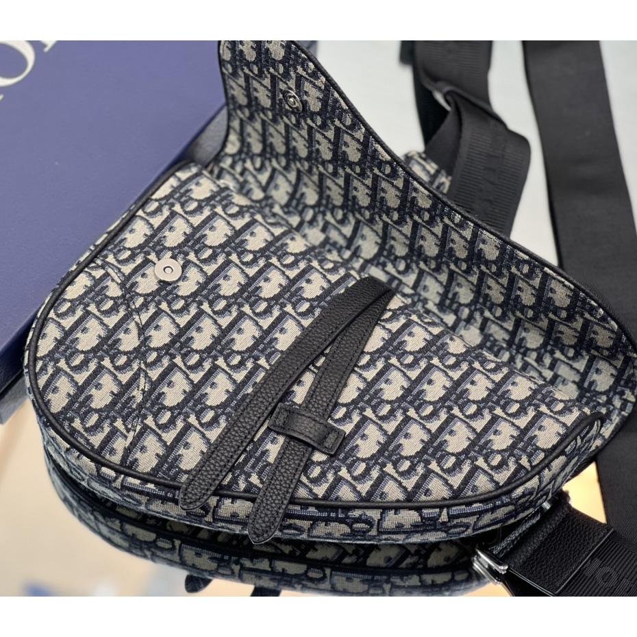 Dior Saddle Bag - FashionPlug