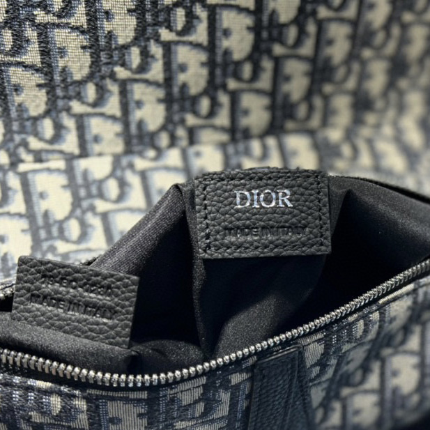 Dior Saddle Bag - FashionPlug