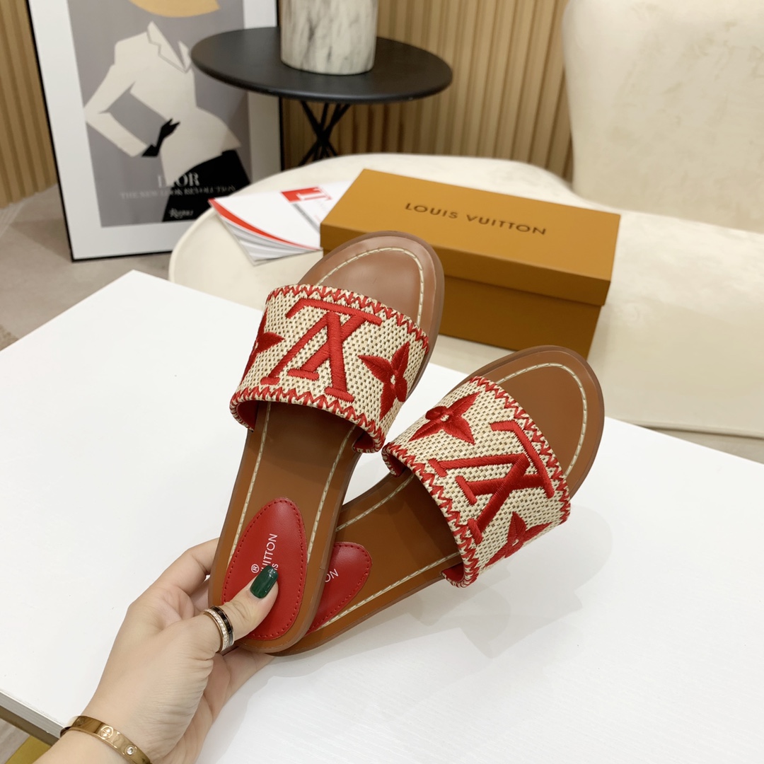 Louis Vuitton Lock It Flat Mule - FashionPlug