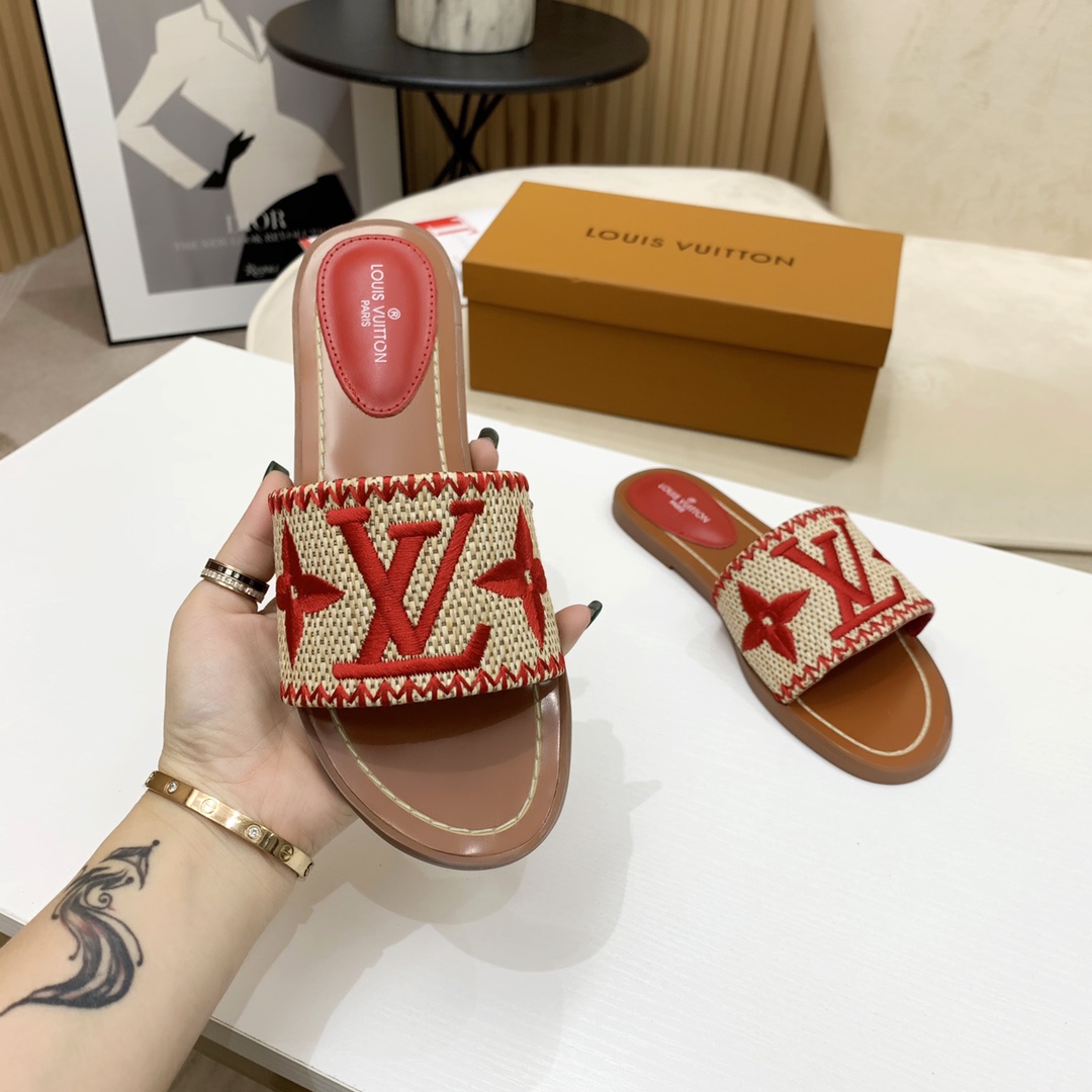 Louis Vuitton Lock It Flat Mule - FashionPlug