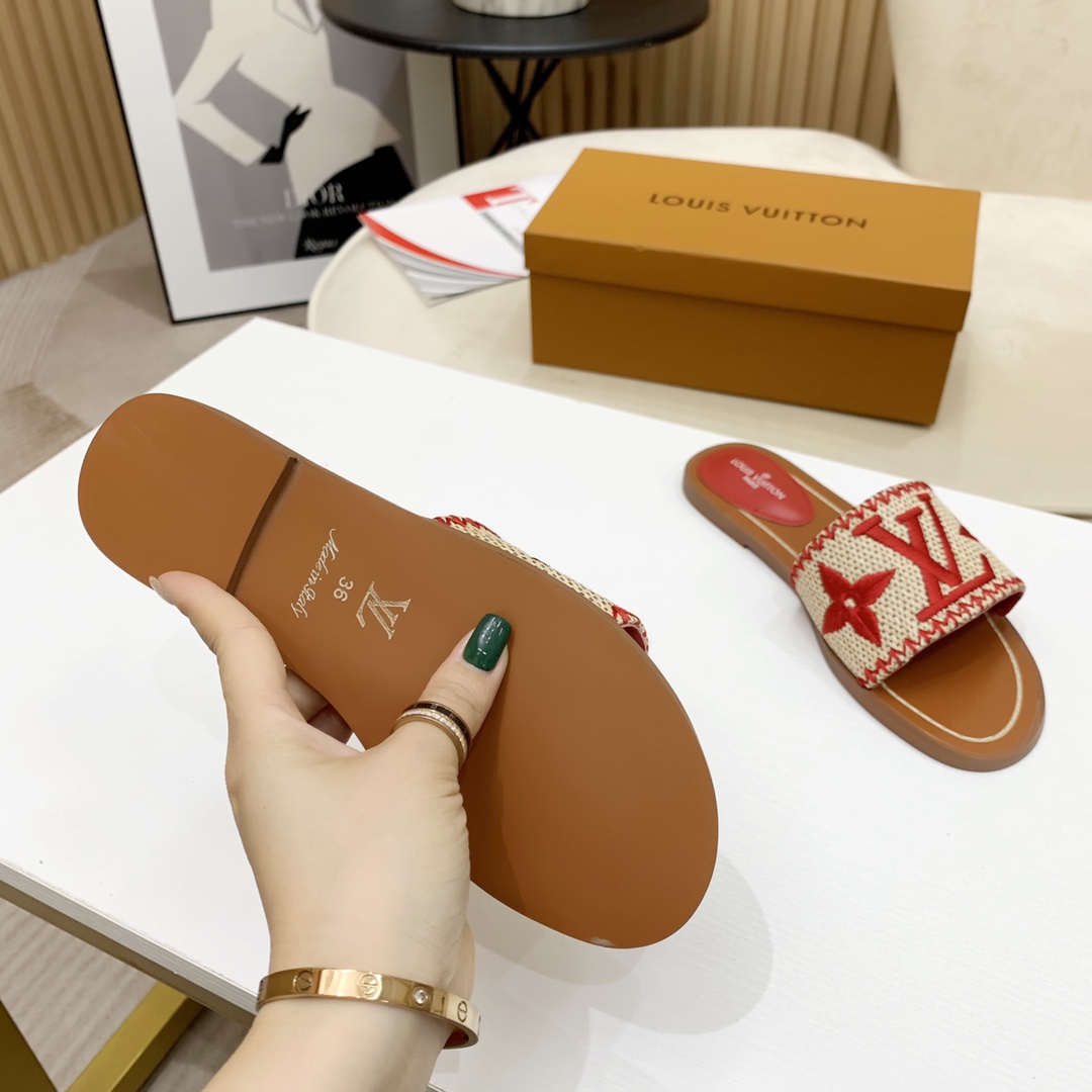 Louis Vuitton Lock It Flat Mule - FashionPlug