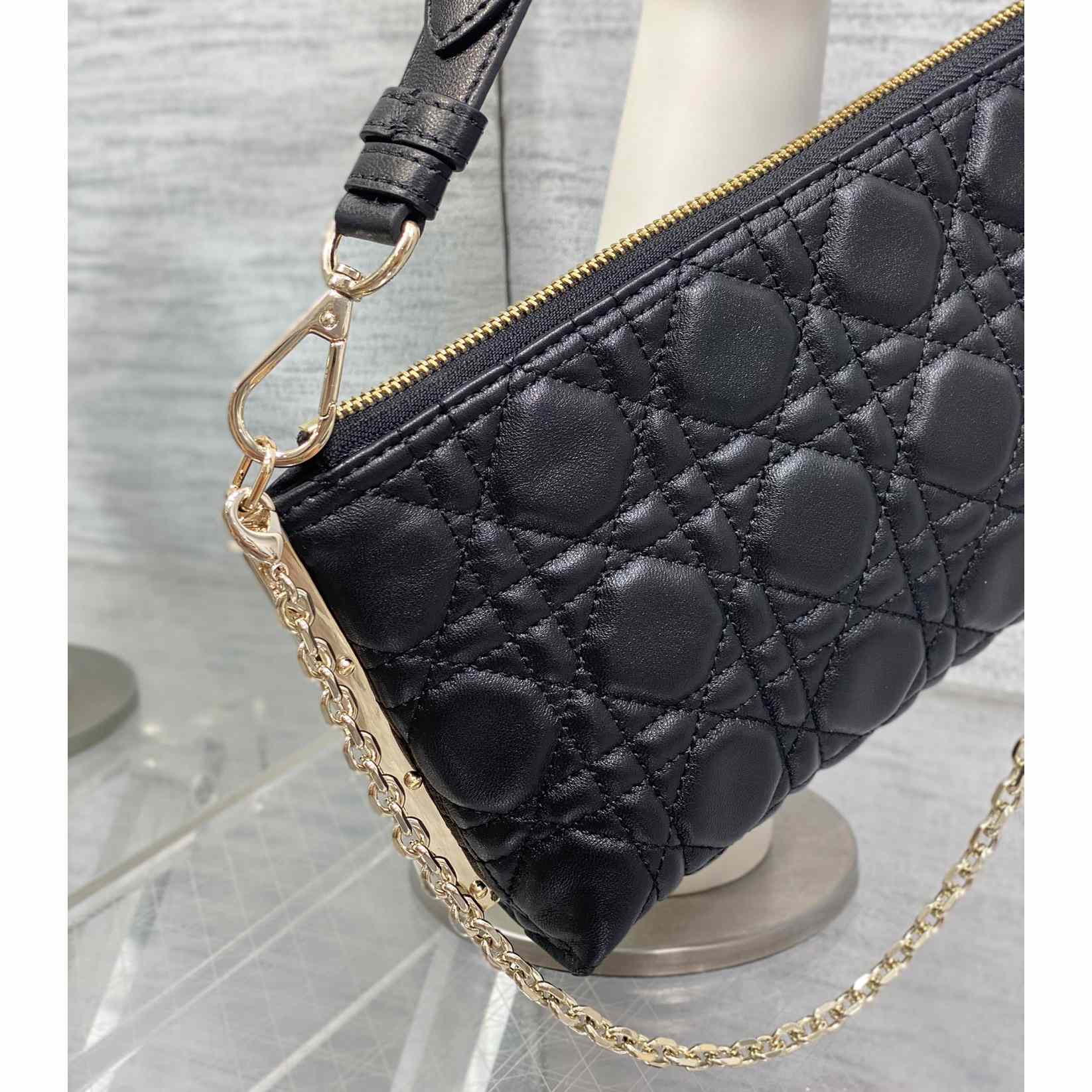 Dior Club Bag - FashionPlug