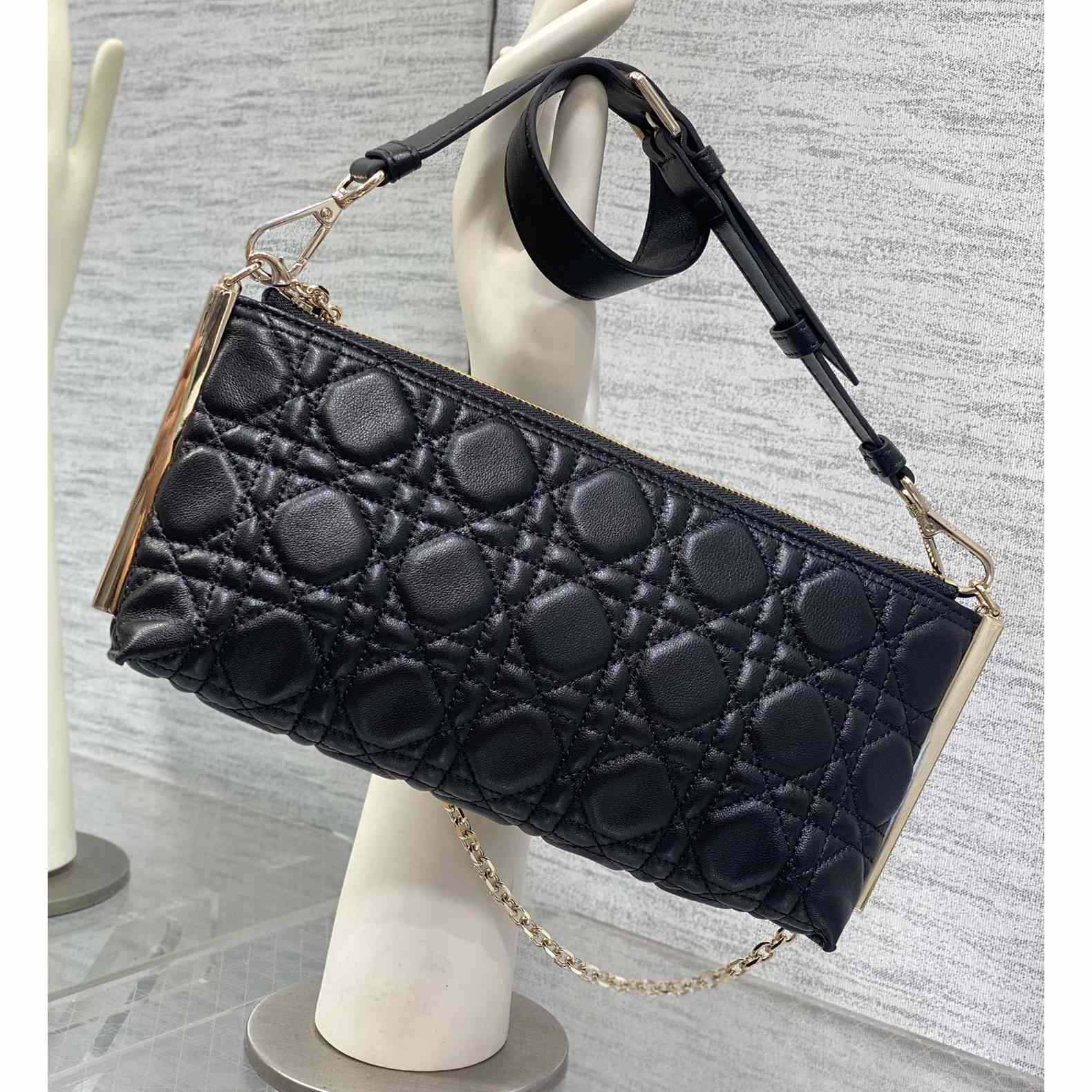 Dior Club Bag - FashionPlug