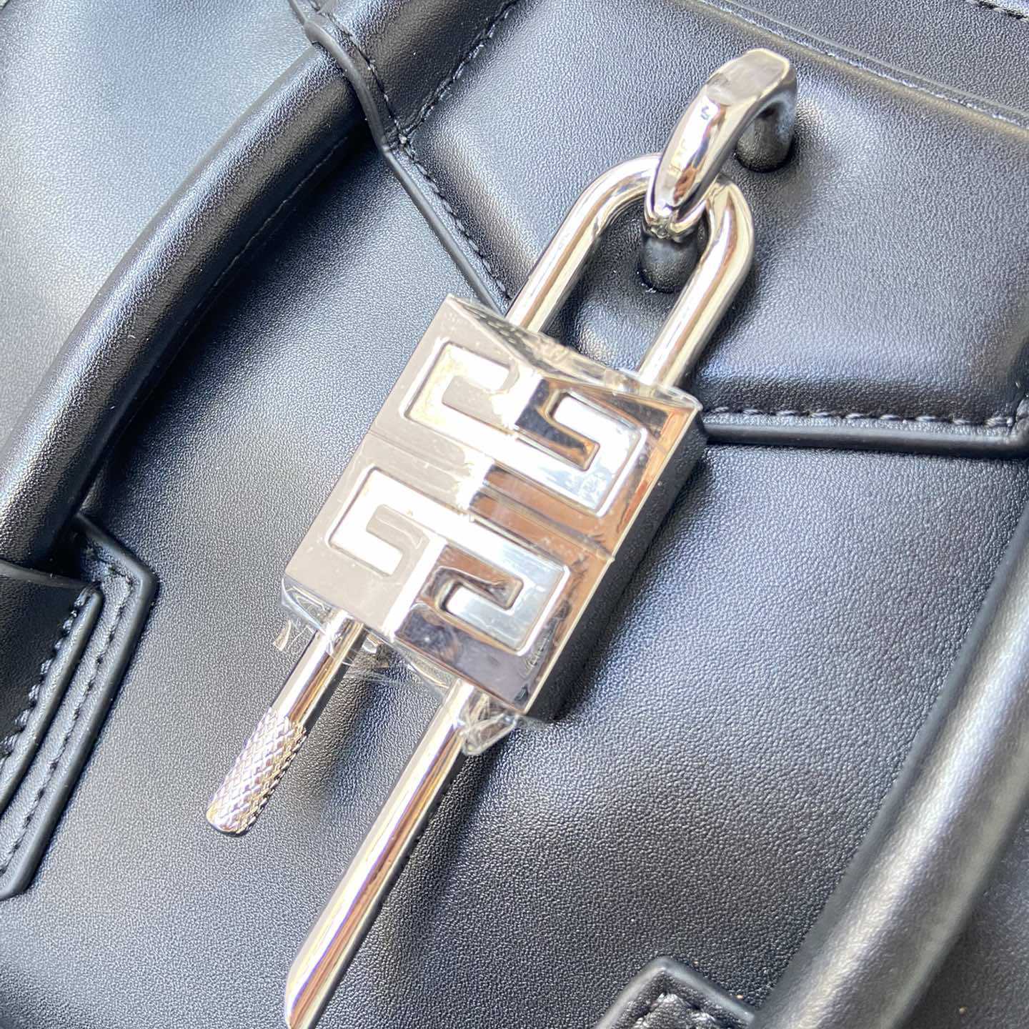 Givenchy Mini Antigona Lock Bag In Box Leather (23*27*13cm) - FashionPlug