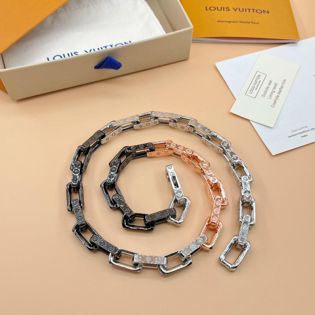 Louis Vuitton Monogram Chain Necklace    M01190 - FashionPlug