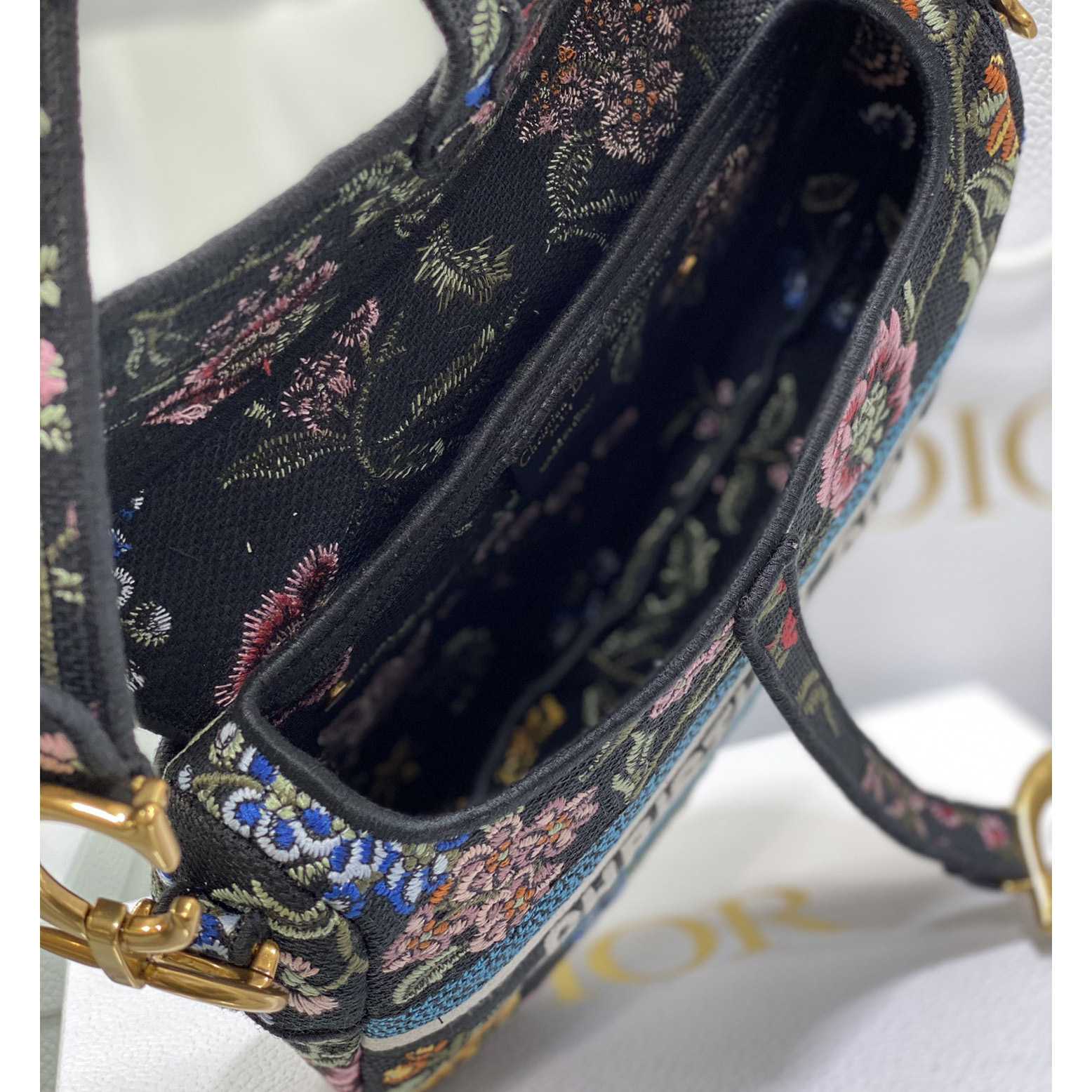 Dior Saddle Bag  - FashionPlug
