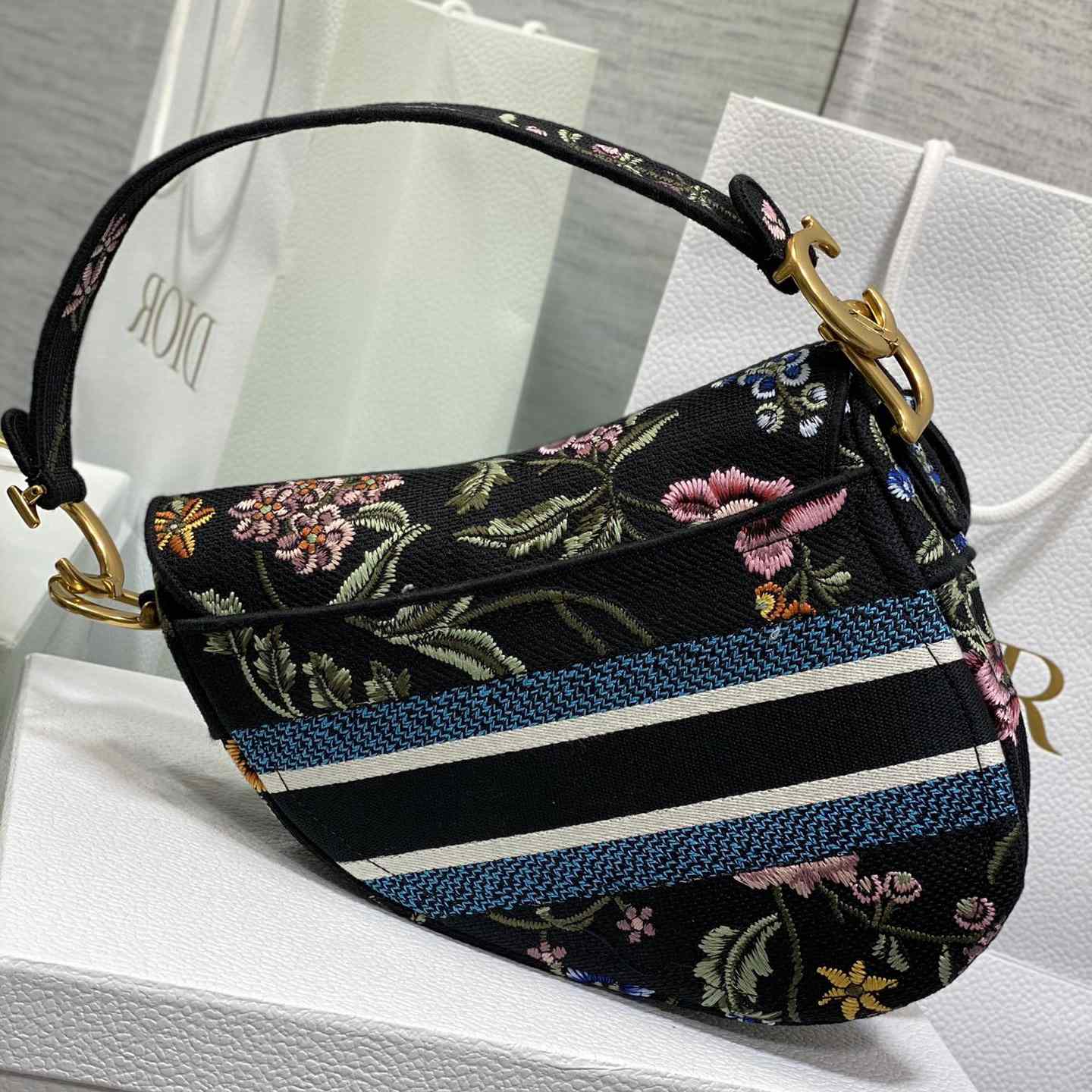 Dior Saddle Bag  - FashionPlug