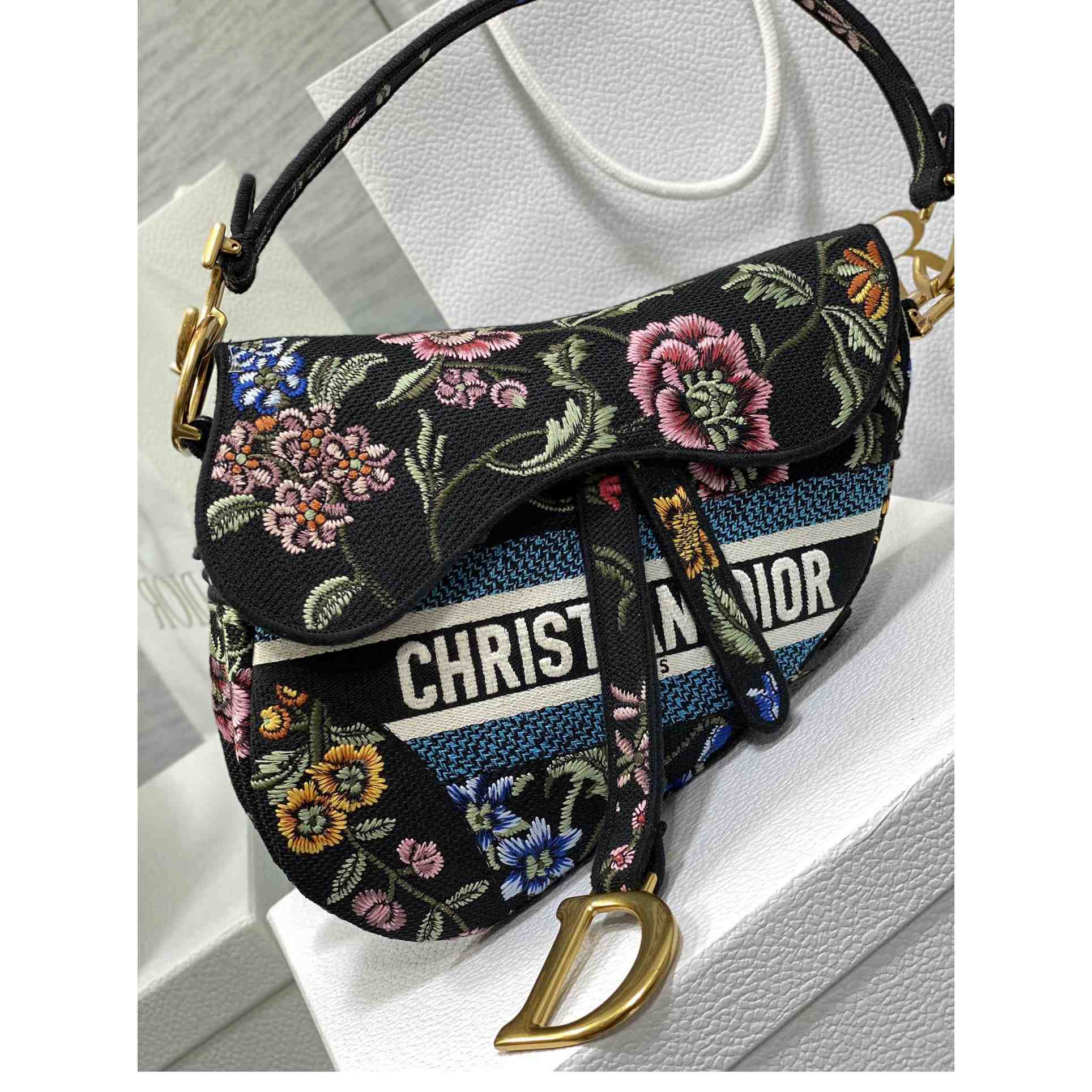 Dior Saddle Bag  - FashionPlug