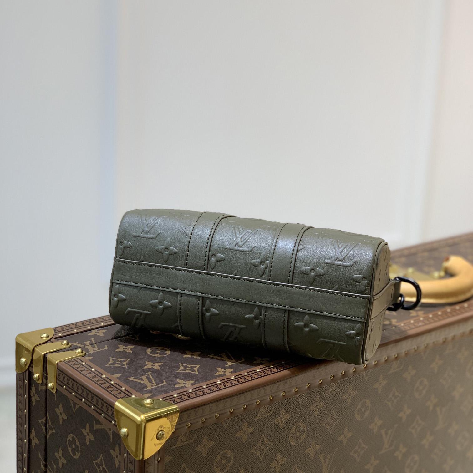 Louis Vuitton XS Other Leather Bag(21 x 12 x 9cm)  M57961 - FashionPlug