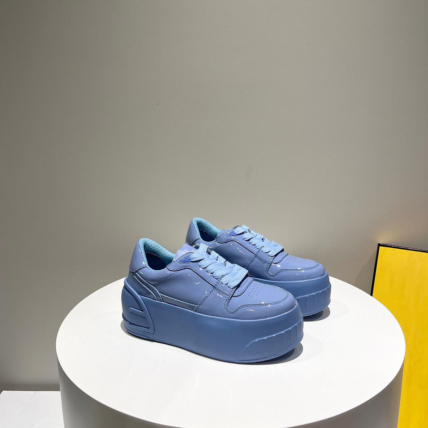 Fendi Fashion Show Blue Leather Low-Tops Sneaker  - FashionPlug