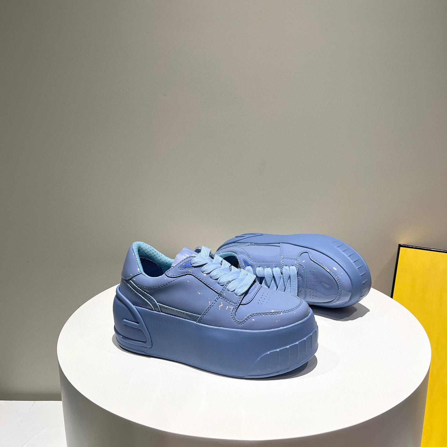 Fendi Fashion Show Blue Leather Low-Tops Sneaker  - FashionPlug