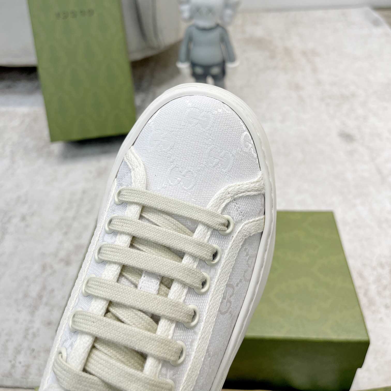 Gucci Women's GG Sneaker - FashionPlug