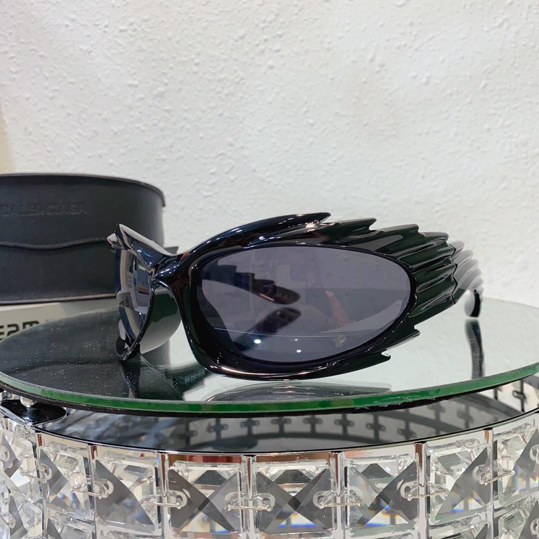 Balenciaga Spike Rectangle Sunglasses   bb0255 - FashionPlug