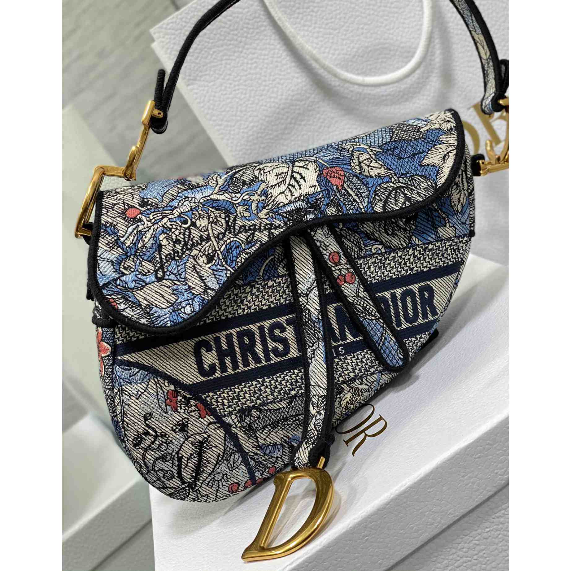 Dior Saddle Bag  - FashionPlug