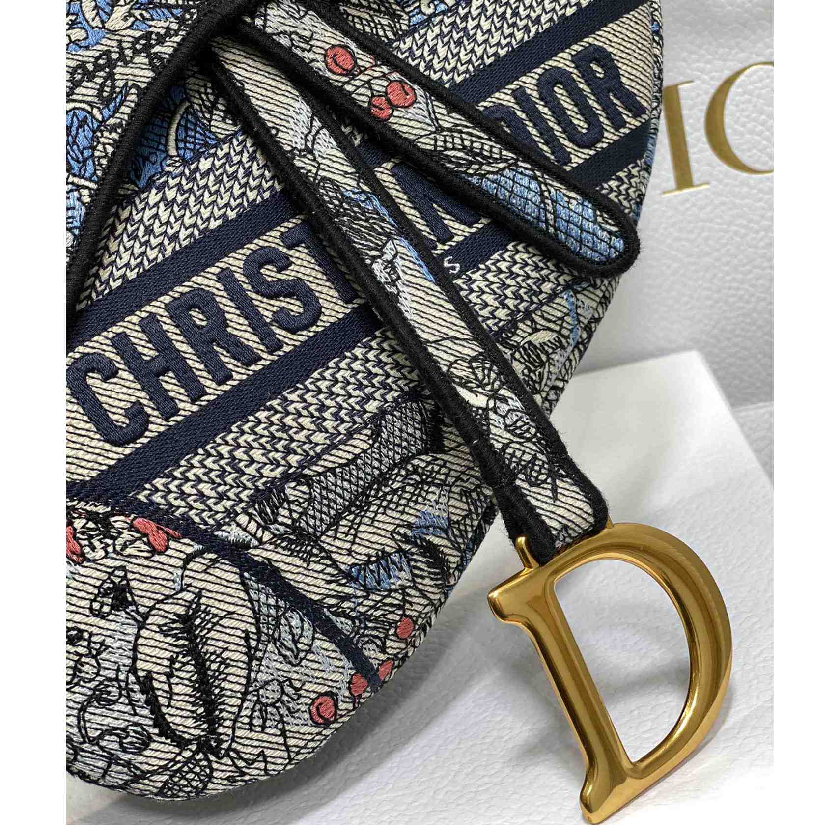 Dior Saddle Bag  - FashionPlug