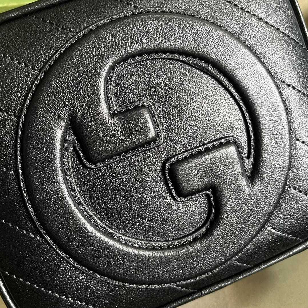 Gucci Blondie Top Handle Bag (17-15-9cm) - FashionPlug