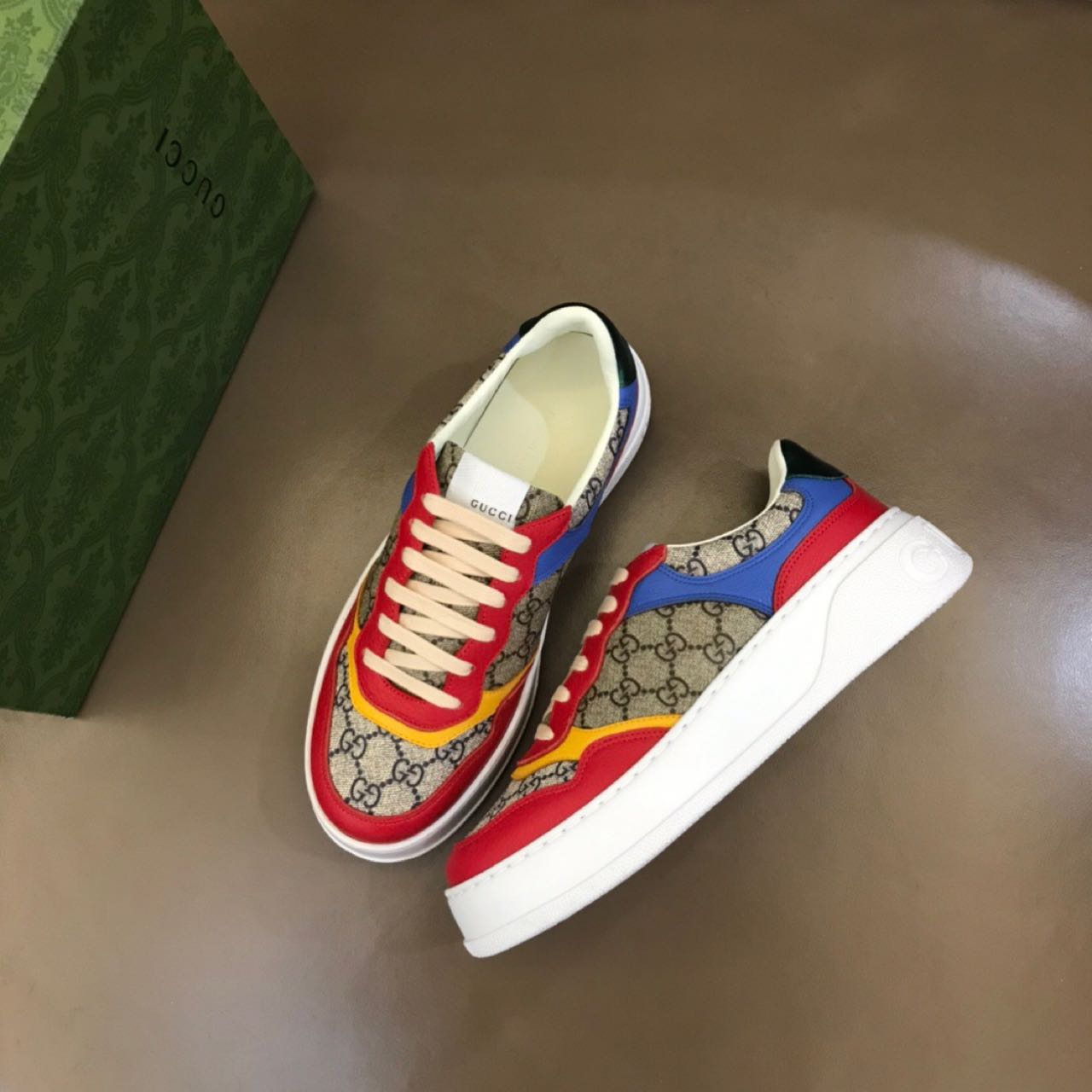 Gucci GG Sneaker - FashionPlug