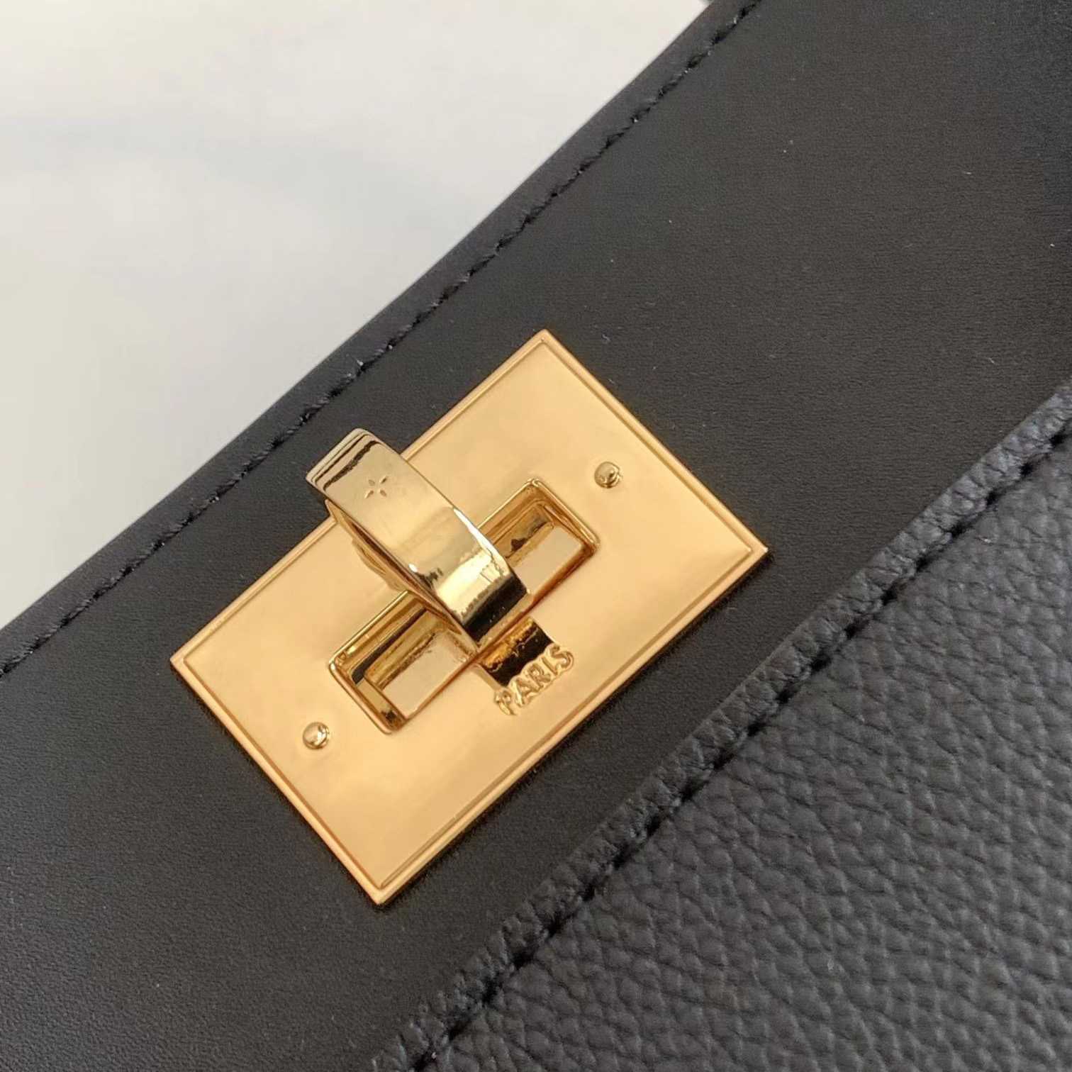 Louis Vuitton On My Side MM   M53826 - FashionPlug