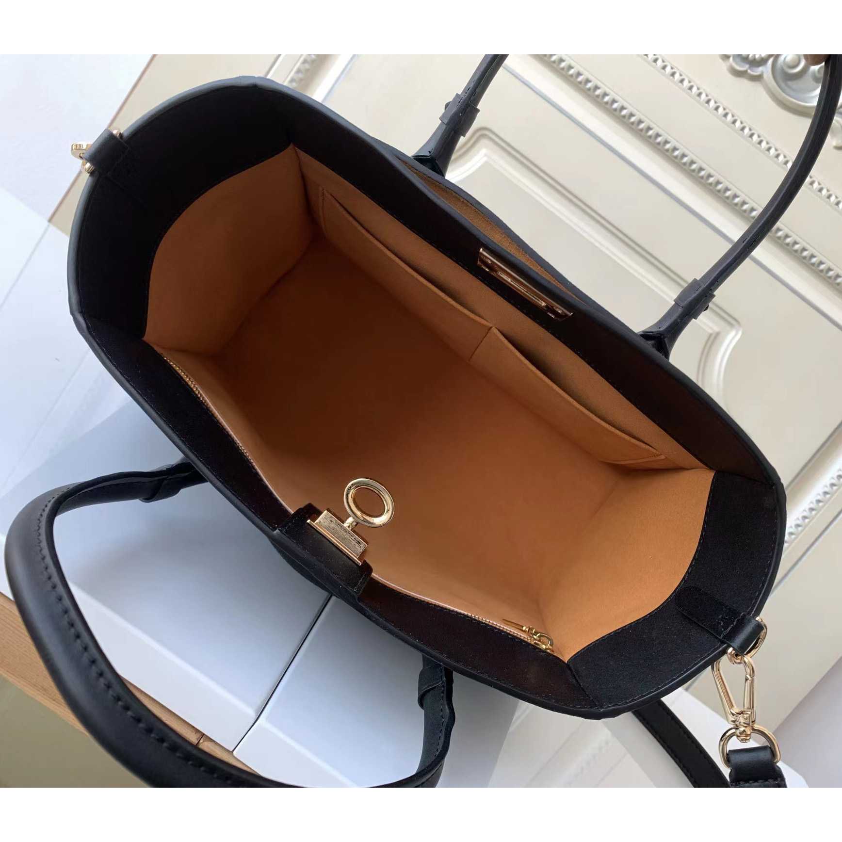 Louis Vuitton On My Side MM   M53826 - FashionPlug