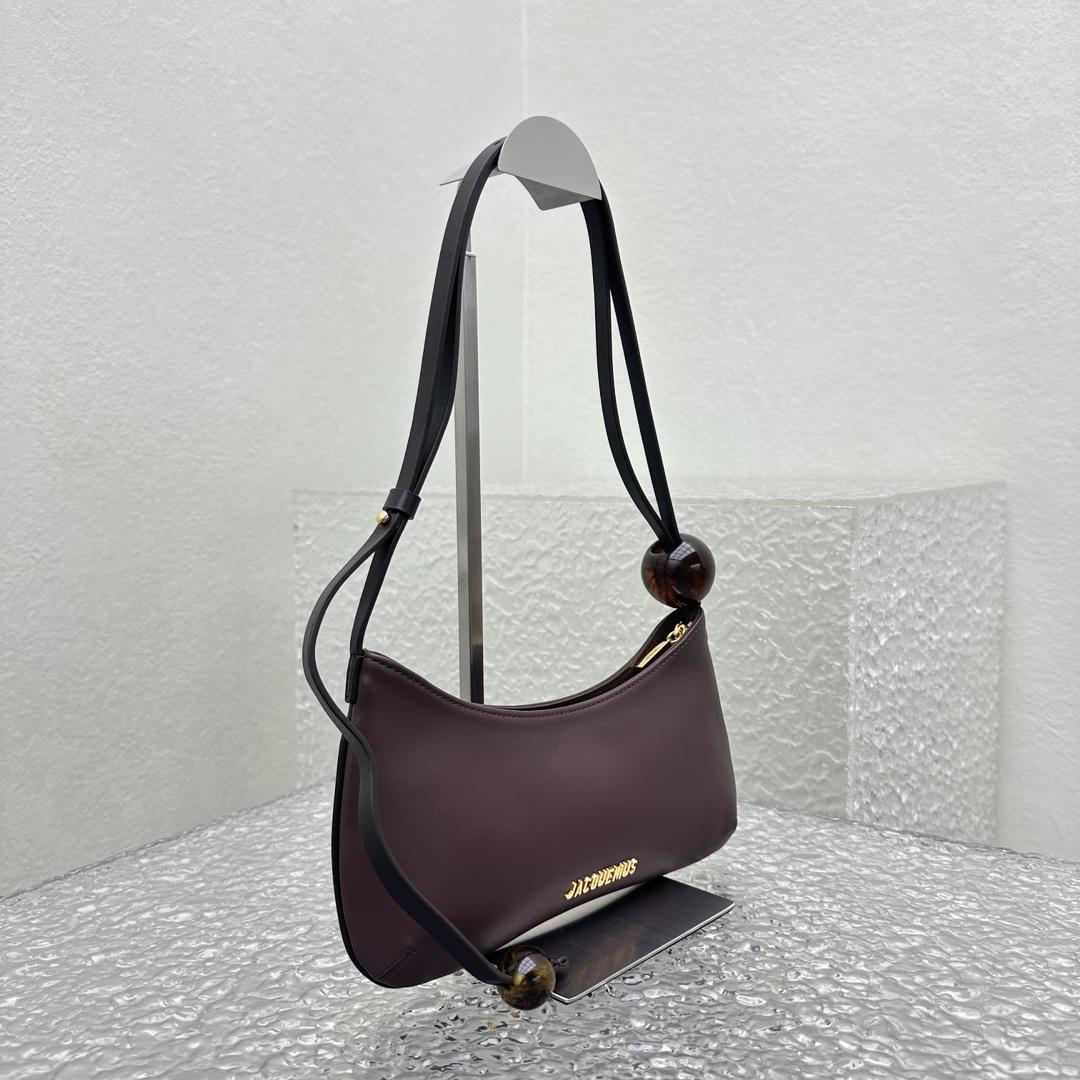Jacquemus Le Bisou Perle Beaded Shoulder Bag - FashionPlug