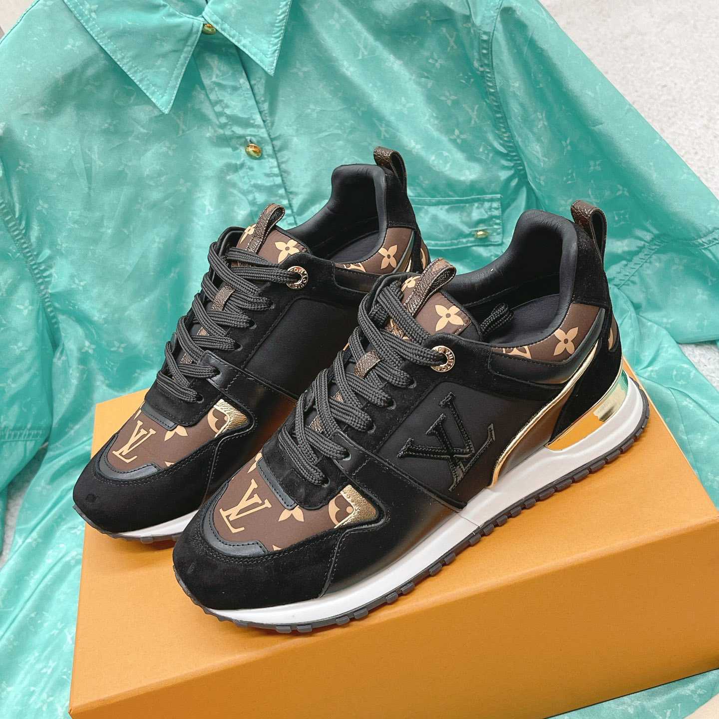 Louis Vuitton Run Away Sneaker   (upon uk size)  1AAP3D - FashionPlug