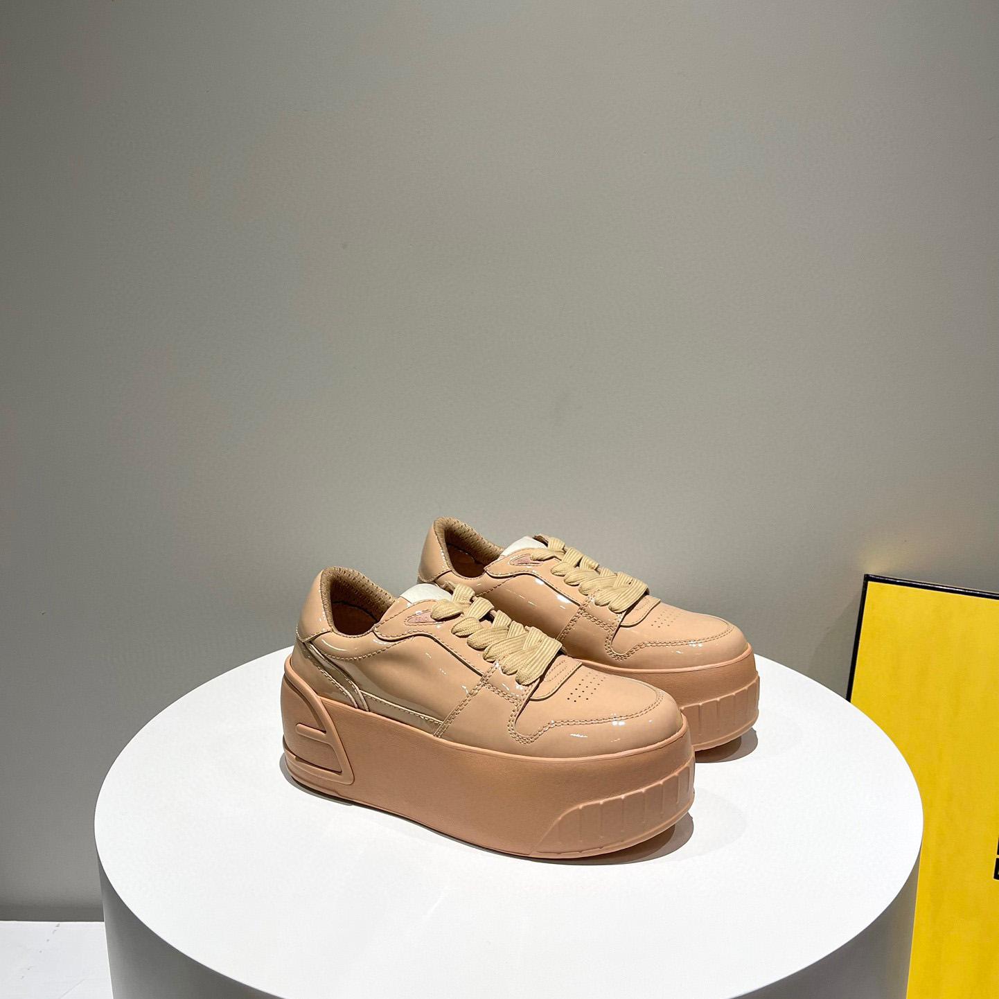 Fendi Fashion Show Beige Leather Low-Tops Sneaker  - FashionPlug