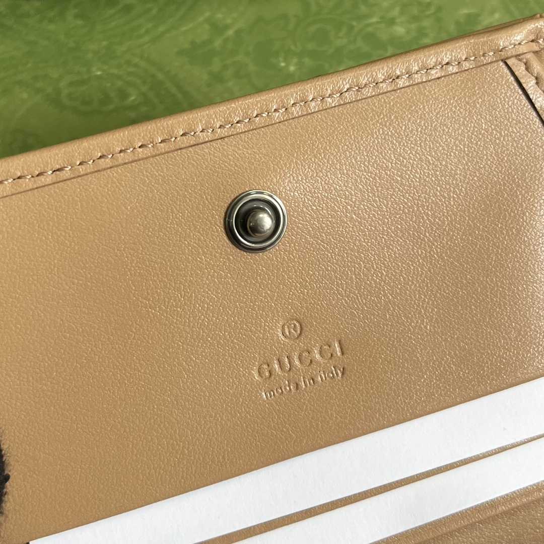 Gucci GG Marmont Matelassé Card Case Wallet - FashionPlug