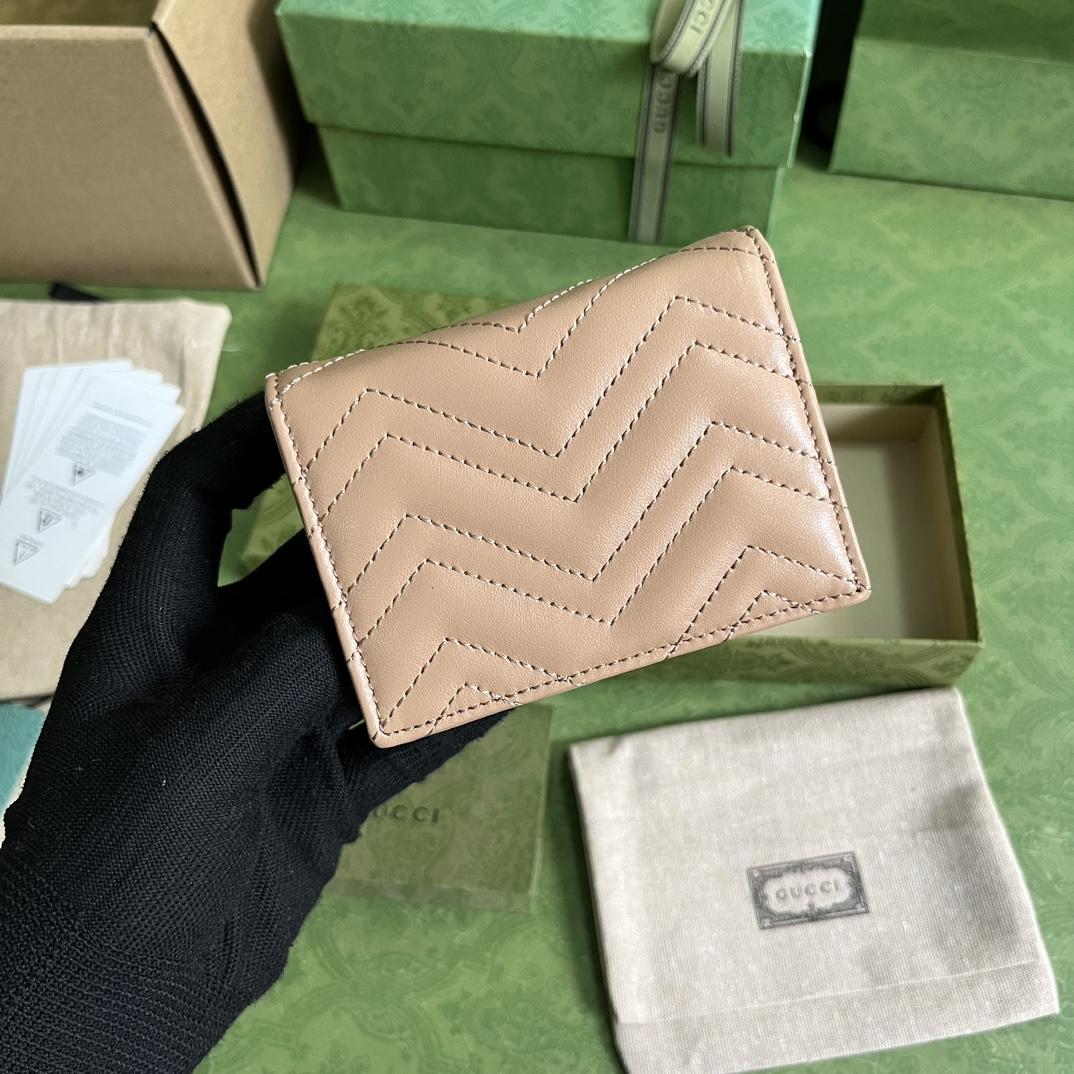 Gucci GG Marmont Matelassé Card Case Wallet - FashionPlug