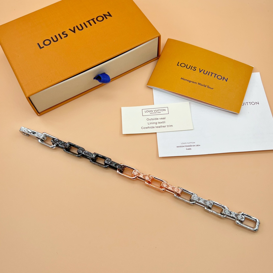 Louis Vuitton Monogram Chain Bracelet    M0998L - FashionPlug