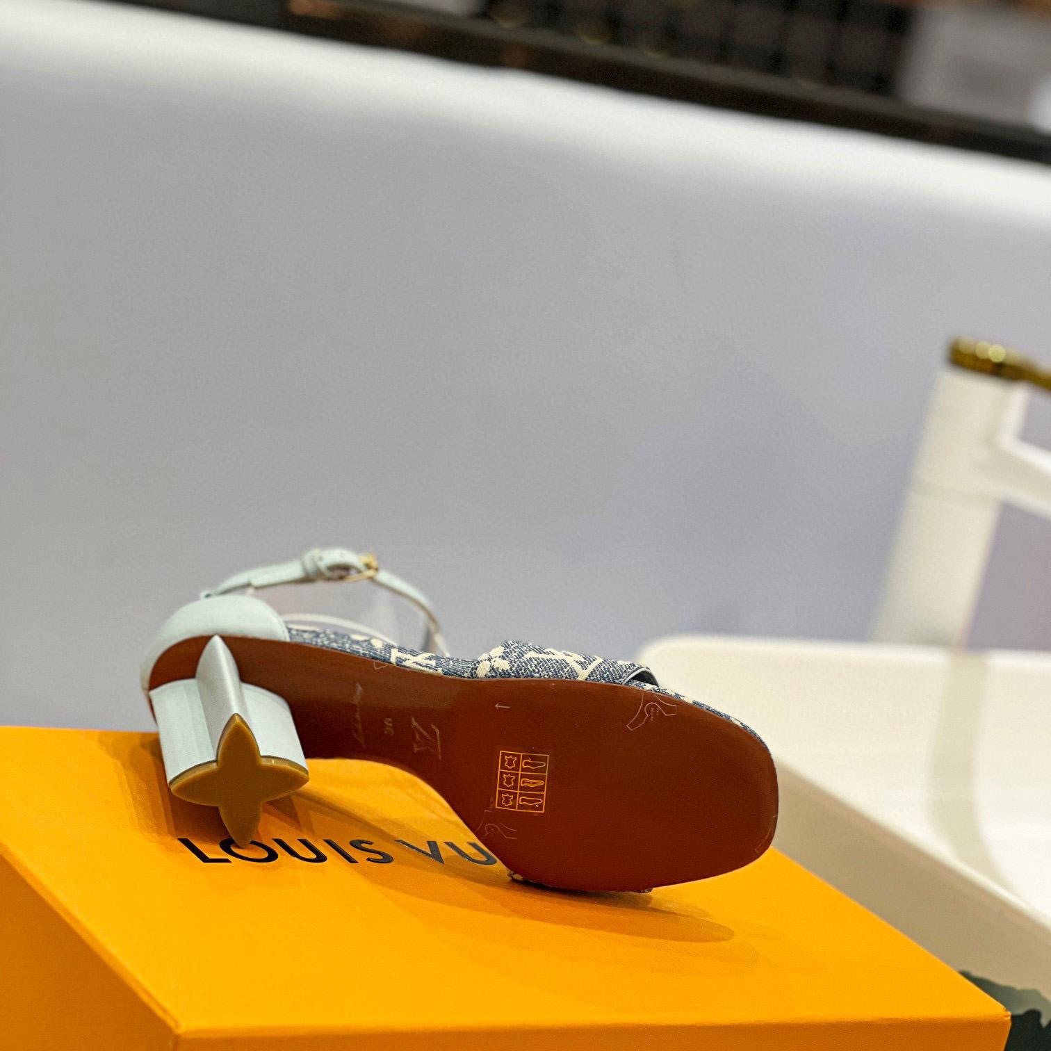 Louis Vuitton Silhouette Sandal     1AAZT5 - FashionPlug