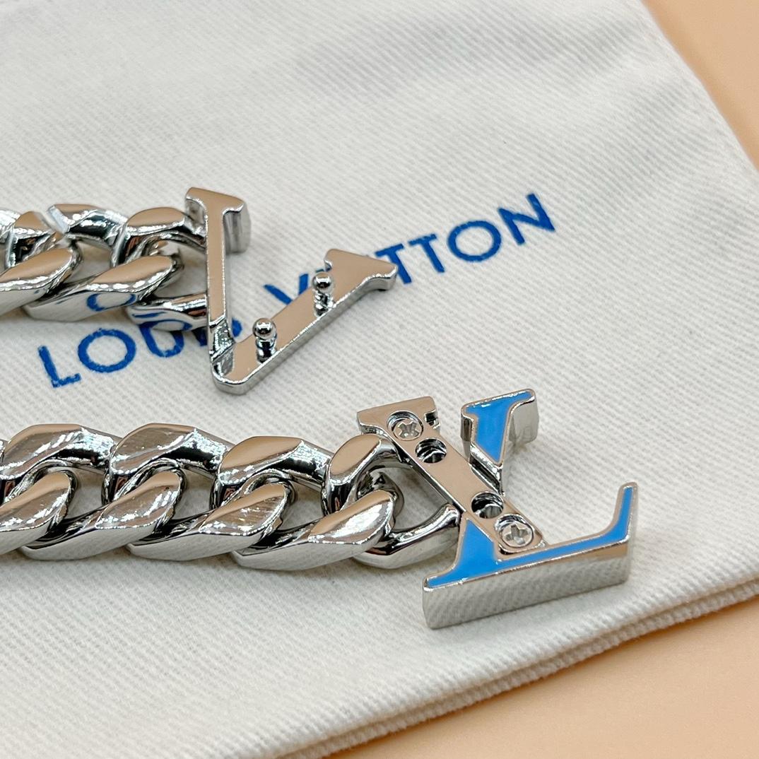 Louis Vuitton LV Chain Bracelet   M0919L - FashionPlug