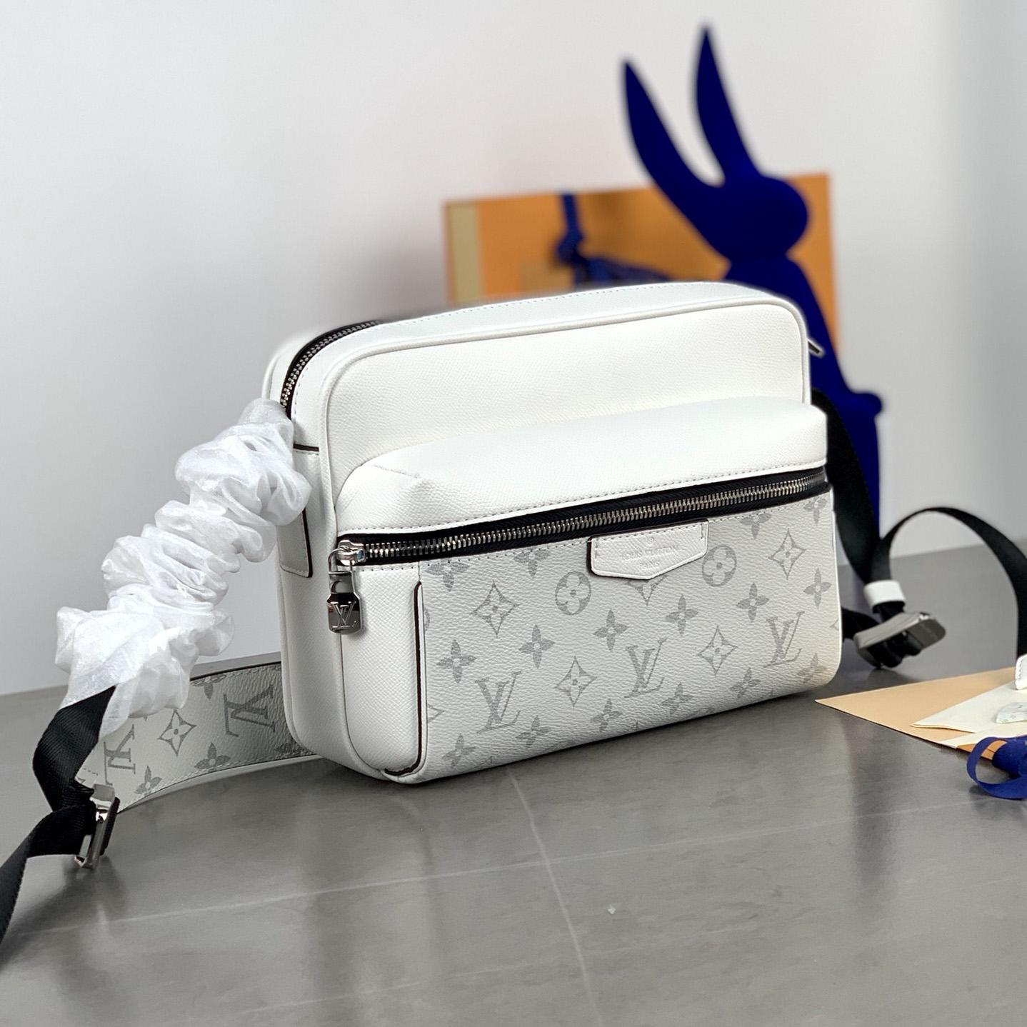 Louis Vuitton Outdoor Messenger(29.5-20-10.5cm)   M30243 - FashionPlug