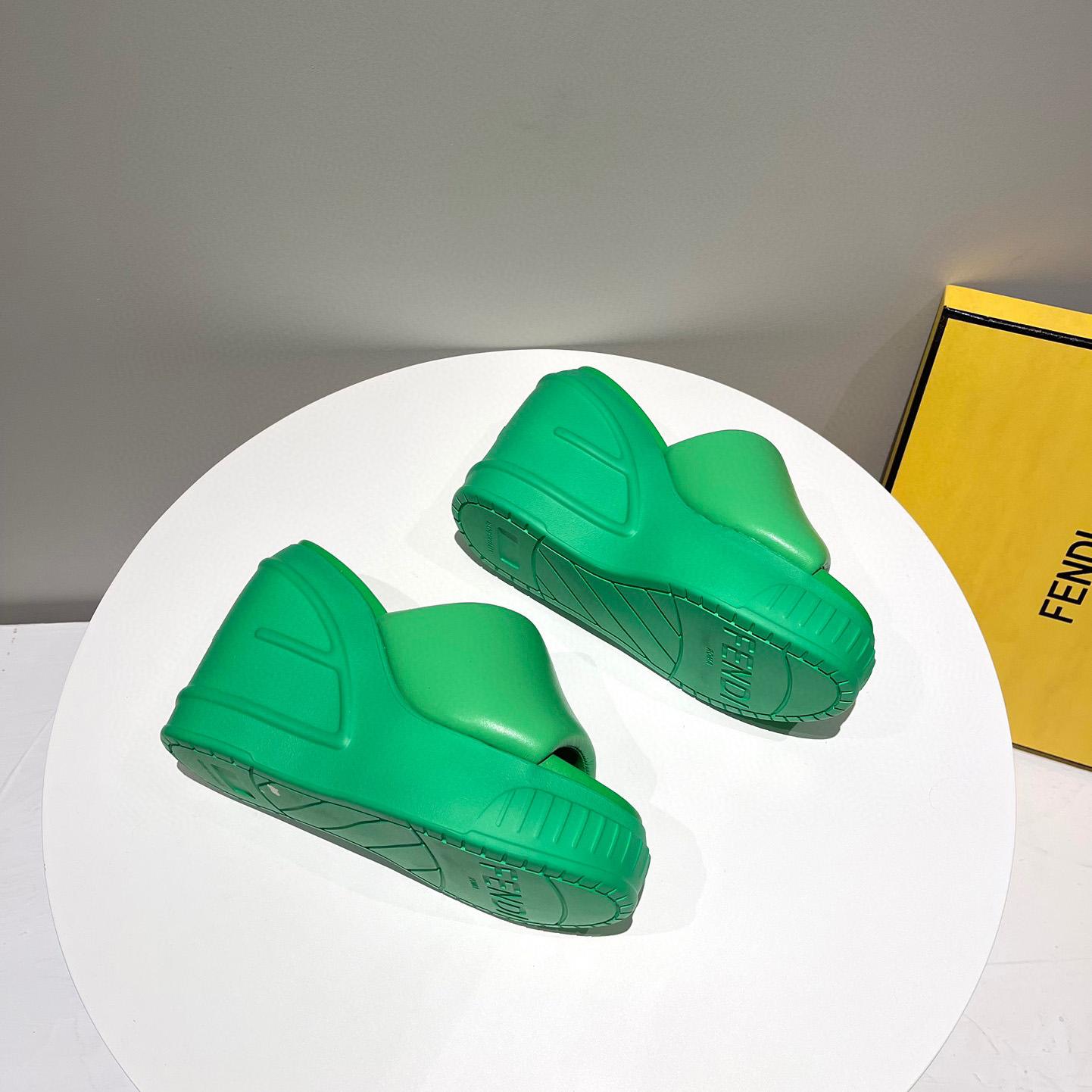 Fendi Fashion Show Green Nappa Leather Slides - FashionPlug