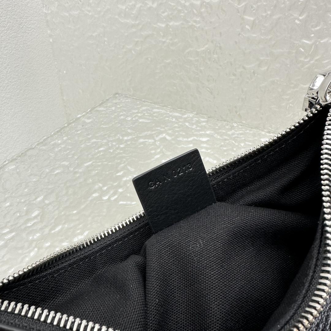 Givenchy Mini Voyou Bag In Leather(18-24-3.5cm) - FashionPlug