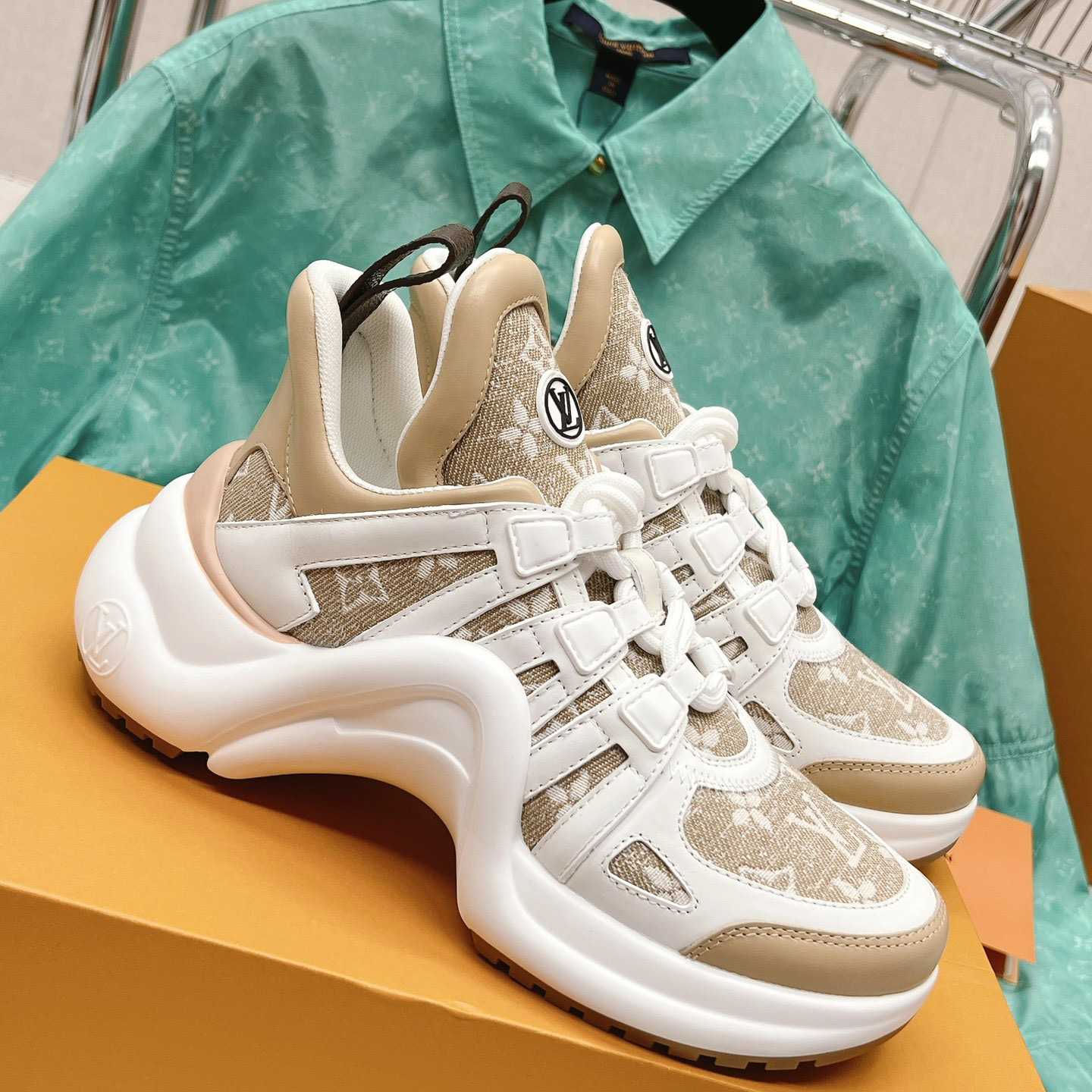 Louis Vuitton LV Archlight Trainers  (upon uk size)    1AB313 - FashionPlug