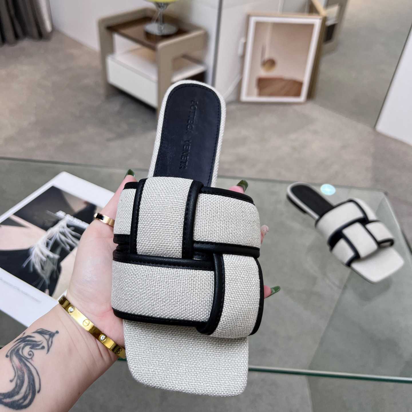 Bottega Veneta Patch Flat Mule - FashionPlug