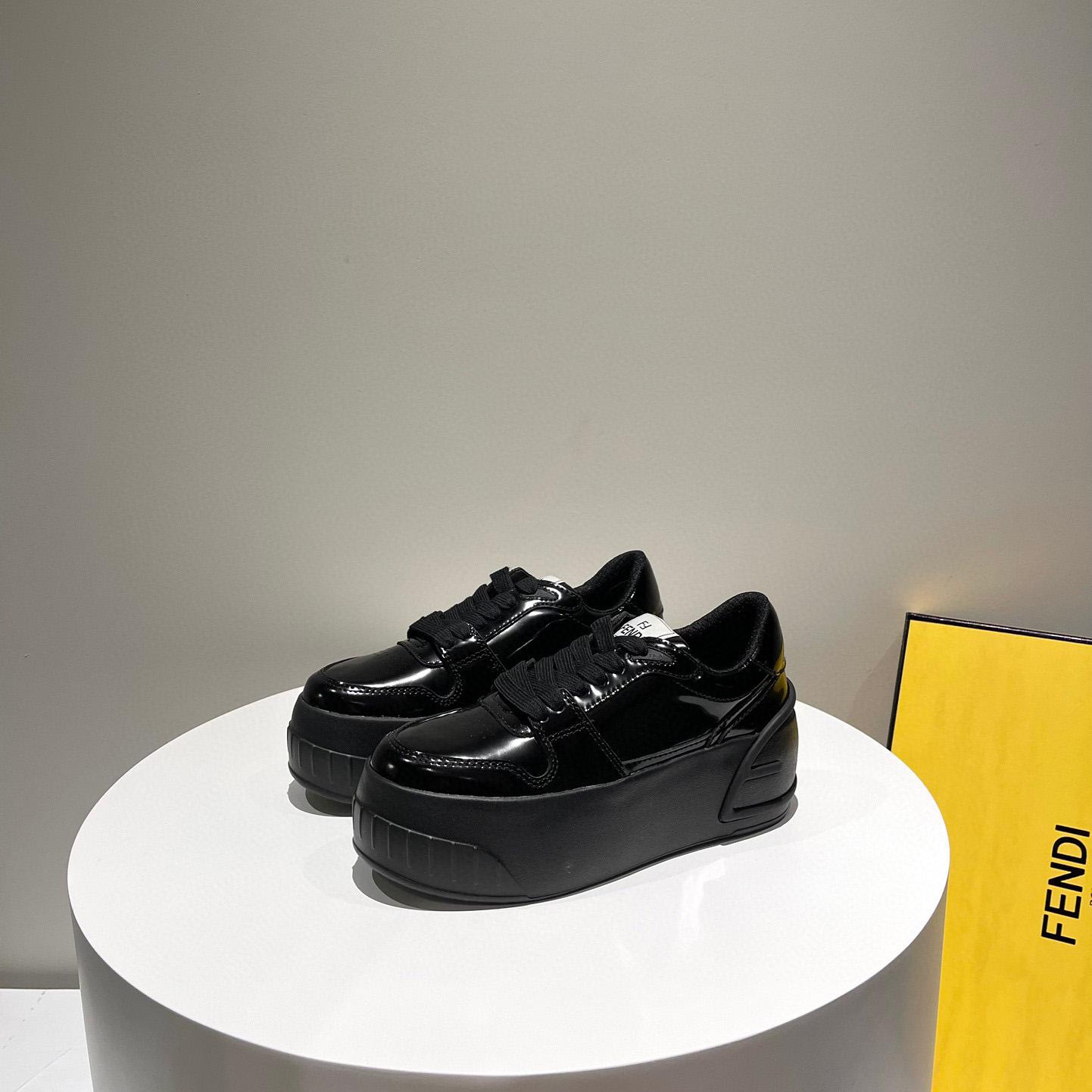 Fendi Fashion Show Black Leather Low-Tops Sneaker  - FashionPlug
