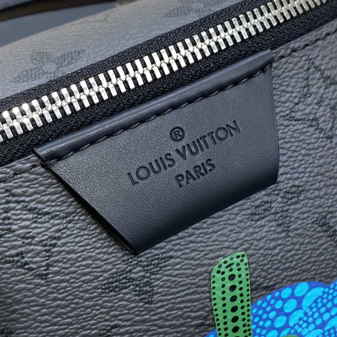 Louis Vuitton LV x YK Maxi Bumbag (47-20-9cm)   M46436 - FashionPlug