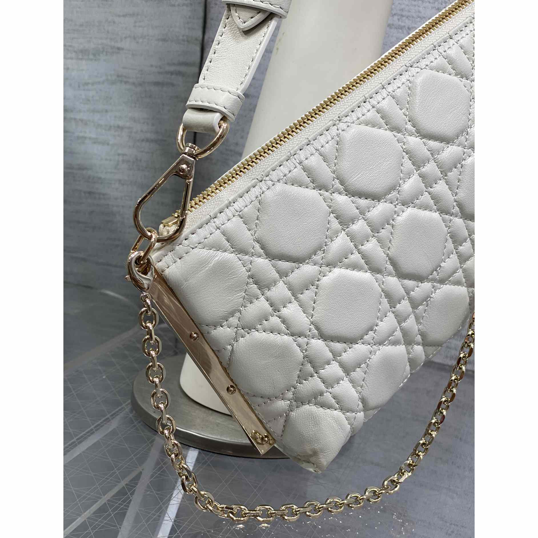 Dior Club Bag - FashionPlug