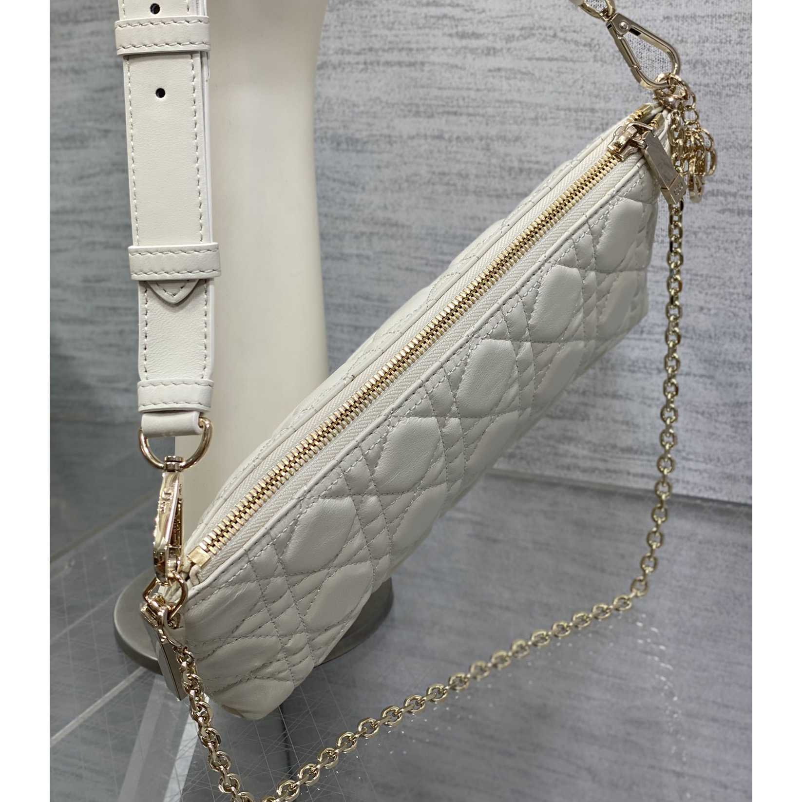 Dior Club Bag - FashionPlug