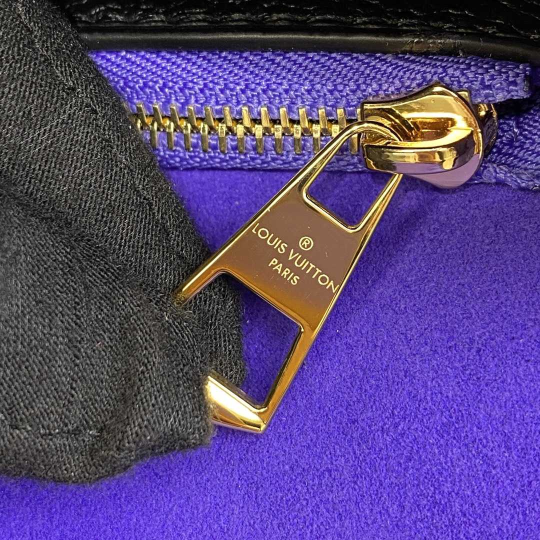 Louis Vuitton Diane (23 x 16 x 8.5cm)  M46386 - FashionPlug