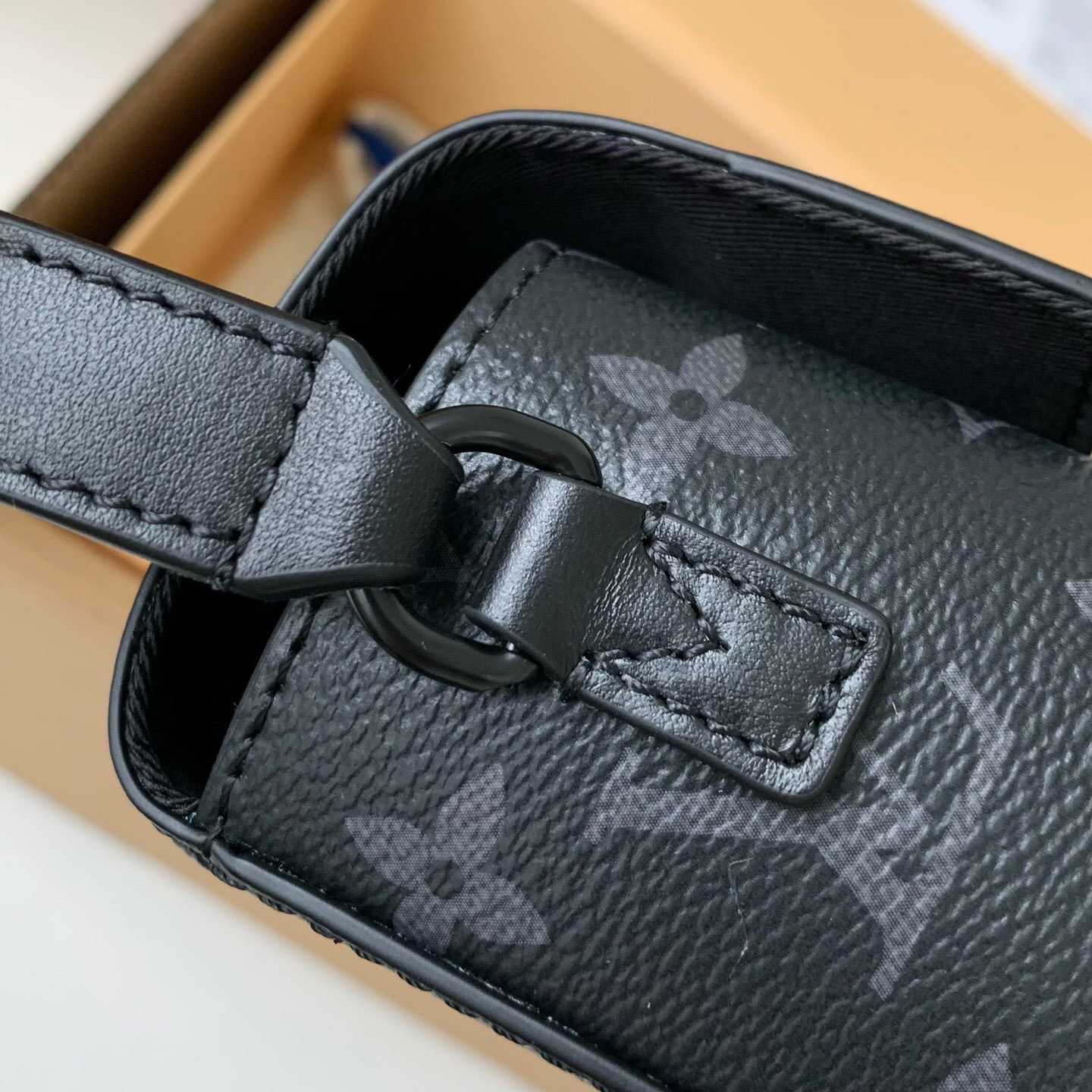 Louis Vuitton Steamer Wearable Wallet   M81783 - FashionPlug