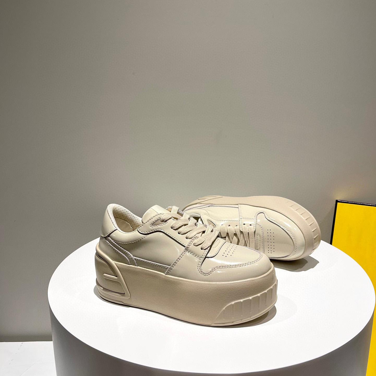 Fendi Fashion Show Beige Leather Low-Tops Sneaker  - FashionPlug
