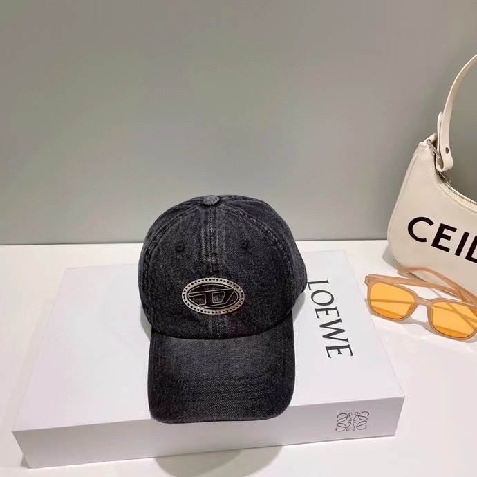 Diesel Baseball Cap - FashionPlug